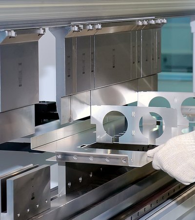 Bild: Blechbearbeitung